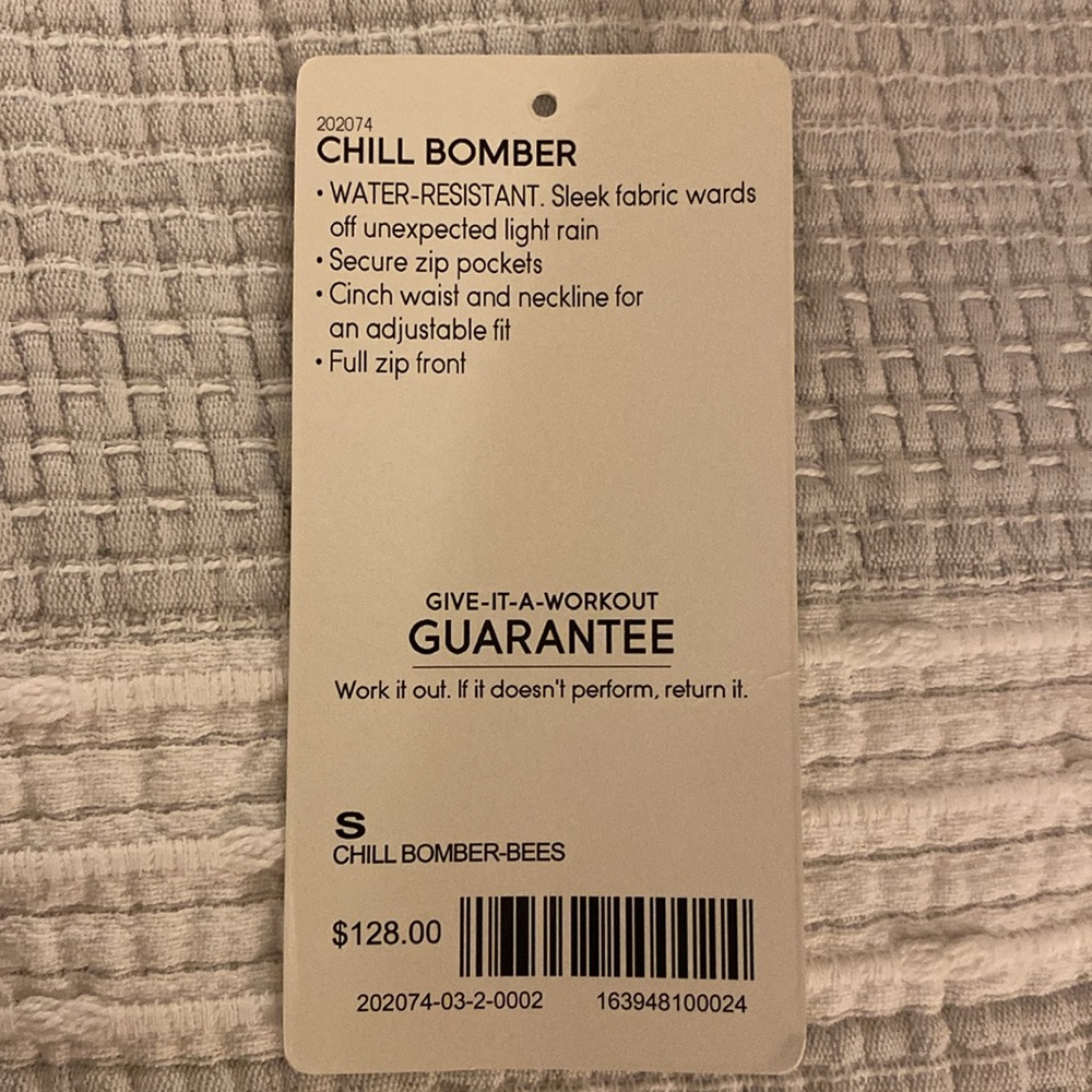 Athleta Chill Bomber S View 3